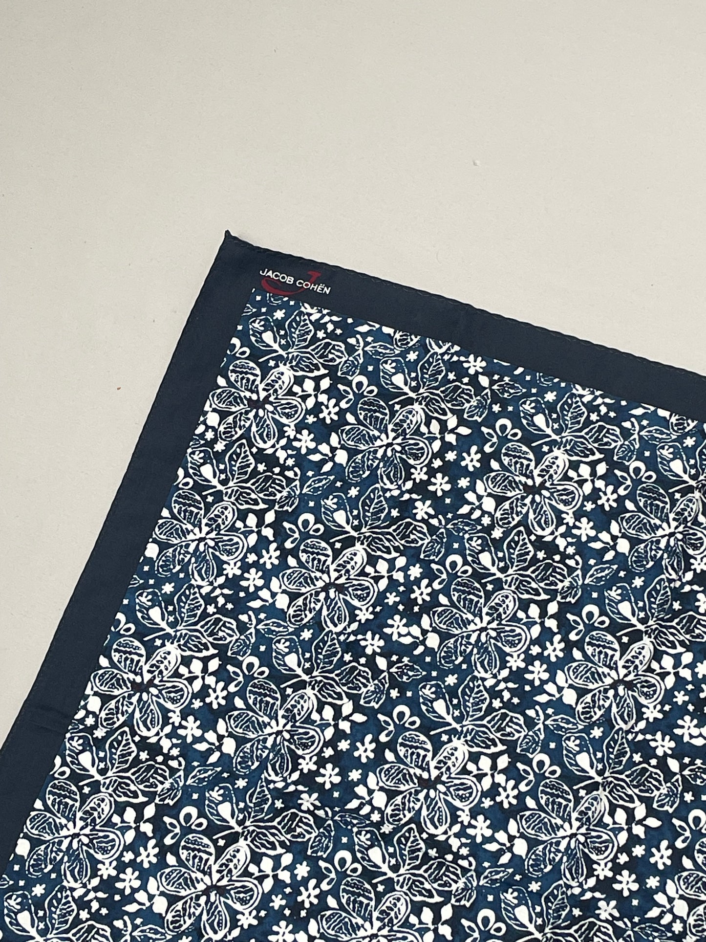 Jacob Cohën Scarf