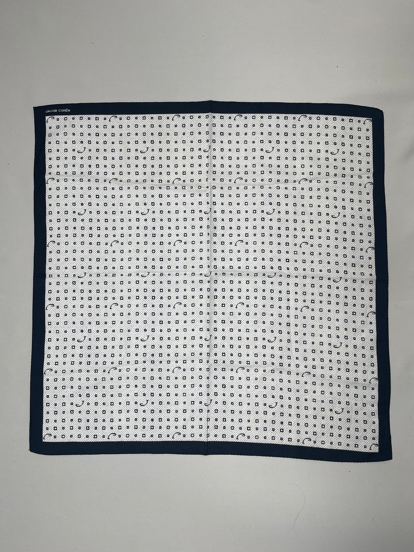Jacob Cohën Scarf