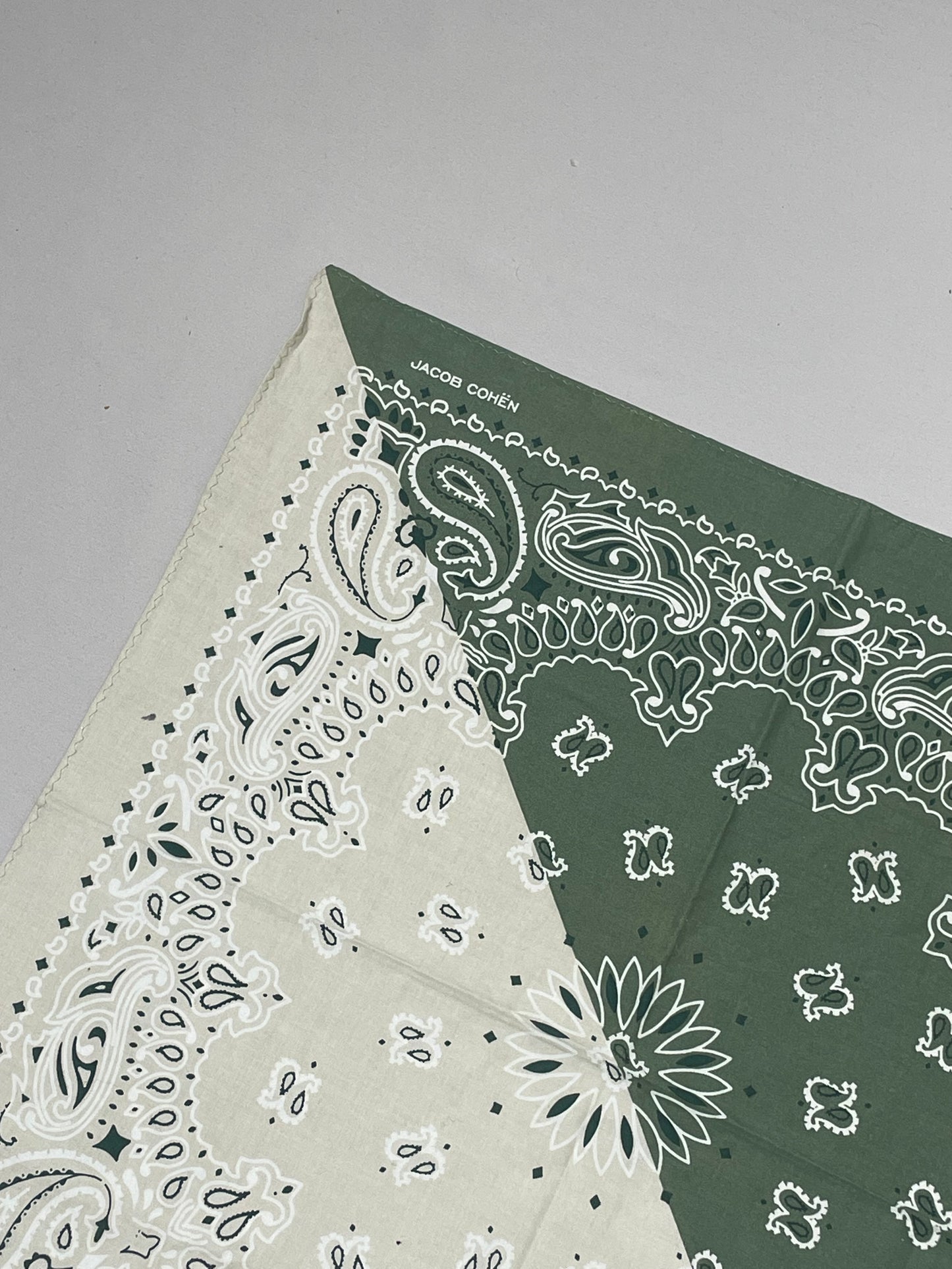 Jacob Cohën Scarf